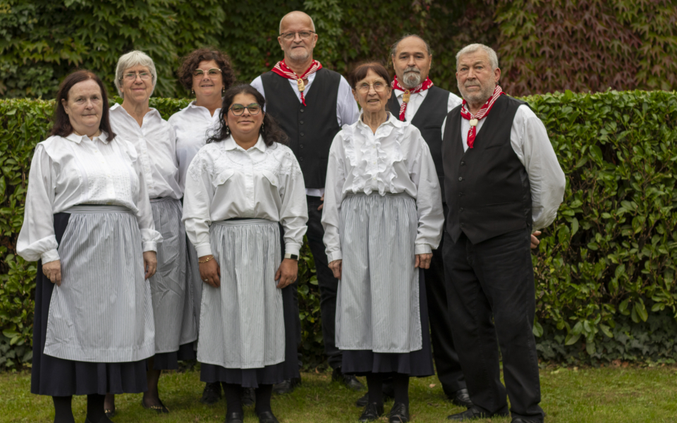 groepsfoto-volksdansen-3